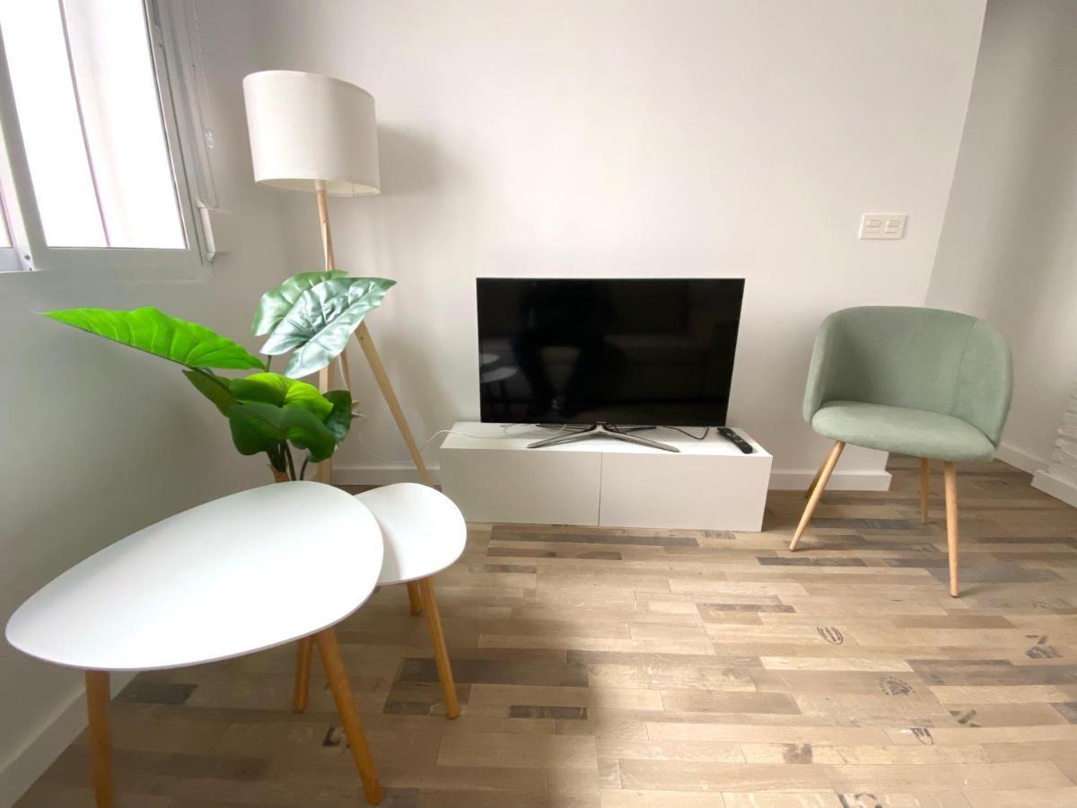 Apartamento La Merced Малага Екстериор снимка